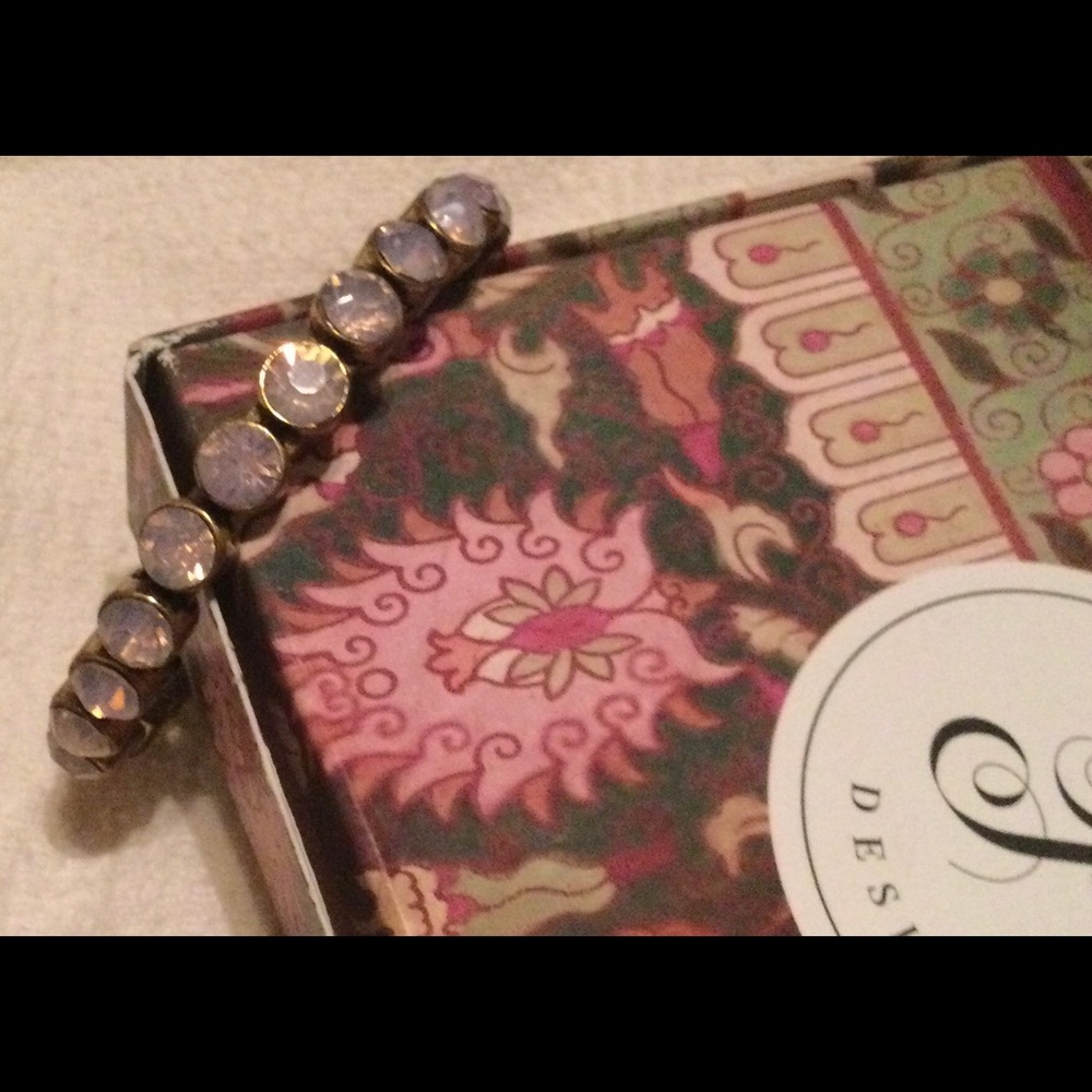 Bangle bracelet